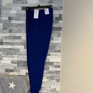 New!! Nike tech men's slim fit joggers